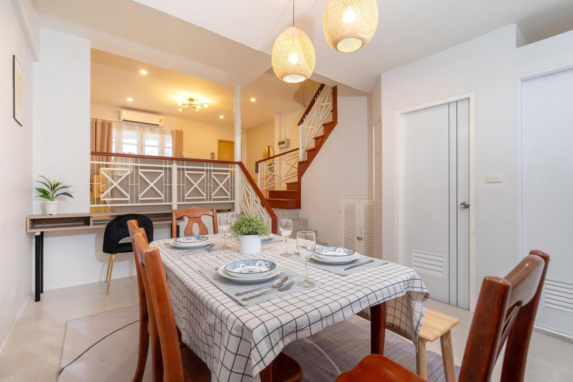 Holiday home Heart Patong With 5 Home Designs Bangla Beach Patong