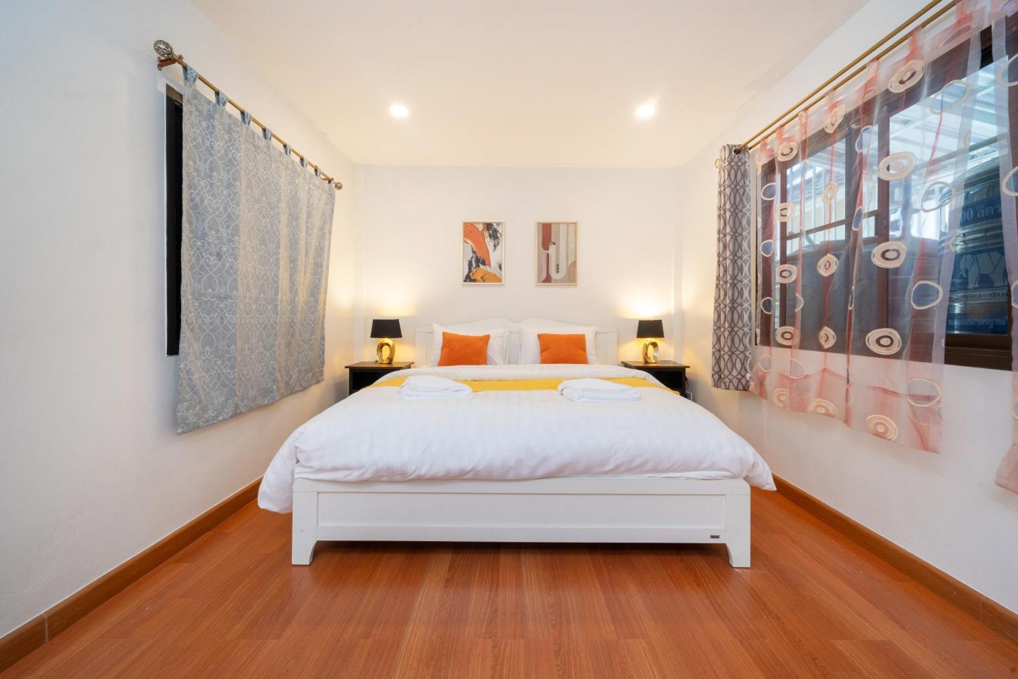 Heart Patong With 5 Home Designs Bangla Beach Holiday home *