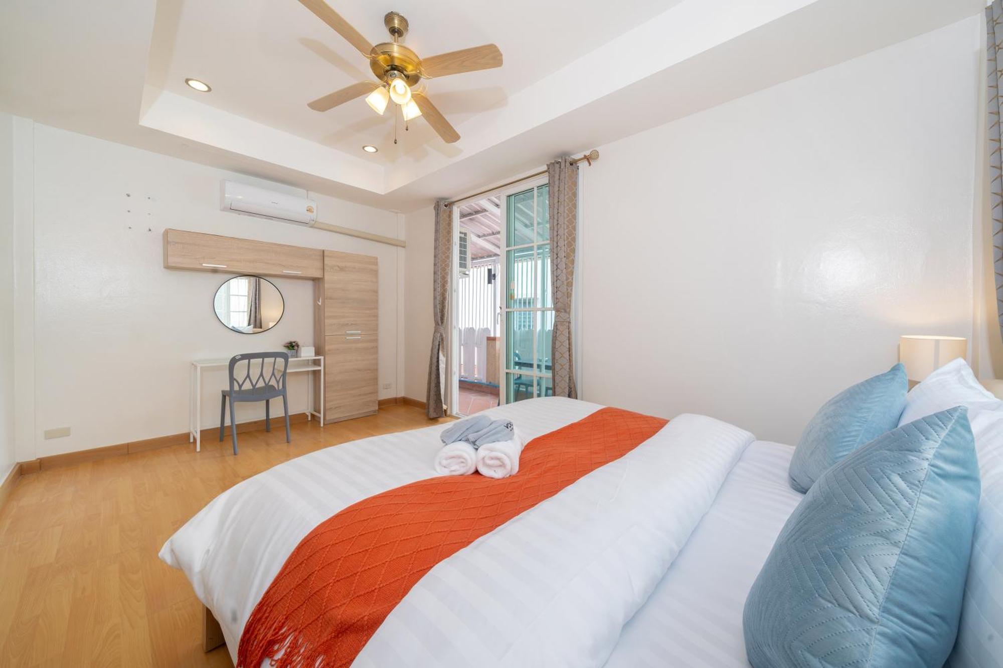 Holiday home Heart Patong With 5 Home Designs Bangla Beach Patong